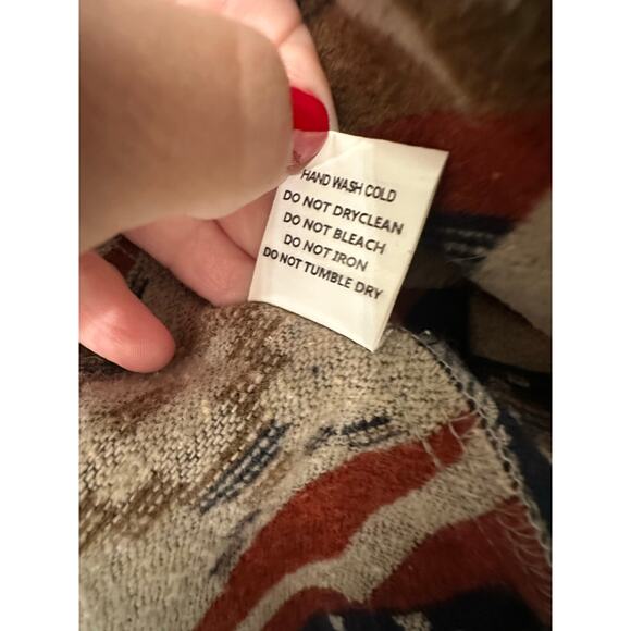 Davi & Dani Aztec women’s shirt jacket shacket in size Large - Picture 6 of 7